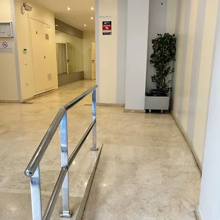 Ampio 2 Al Centro E 15 Minuti Dalla Spiaggia,la Casa Di Ceffo Apartment Malaga